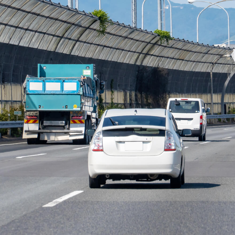 【ペーパードライバー向け】高速道路デビューを成功させる！【注意点と対策】